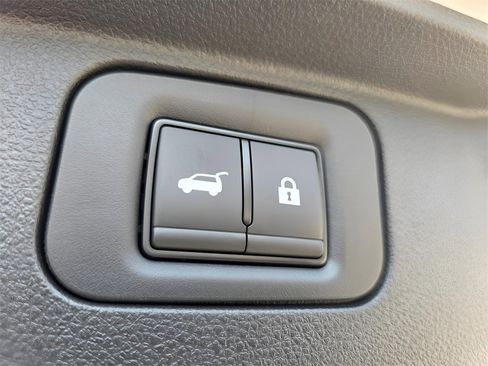 New 2026 Nissan Armada SL image 11