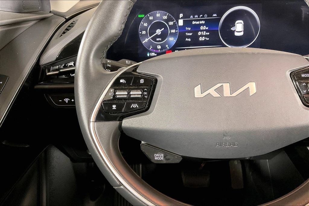 Used 2023 Kia Niro Wind FWD image 18
