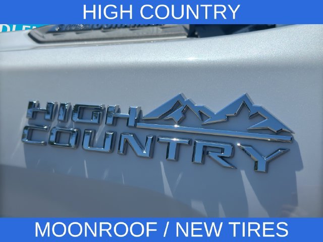 Used 2022 Chevrolet Silverado 3500 High Country w/ Safety Package II AWD/4WD image 24
