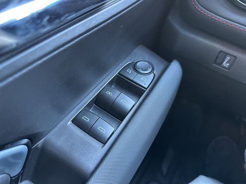 Used 2023 Chevrolet Colorado Z71 w/ Z71 Convenience Package 2 image 33