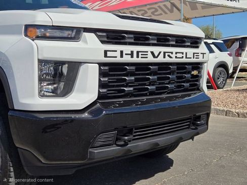 Used 2022 Chevrolet Silverado 2500 Custom w/ Custom Convenience Package AWD/4WD image 2