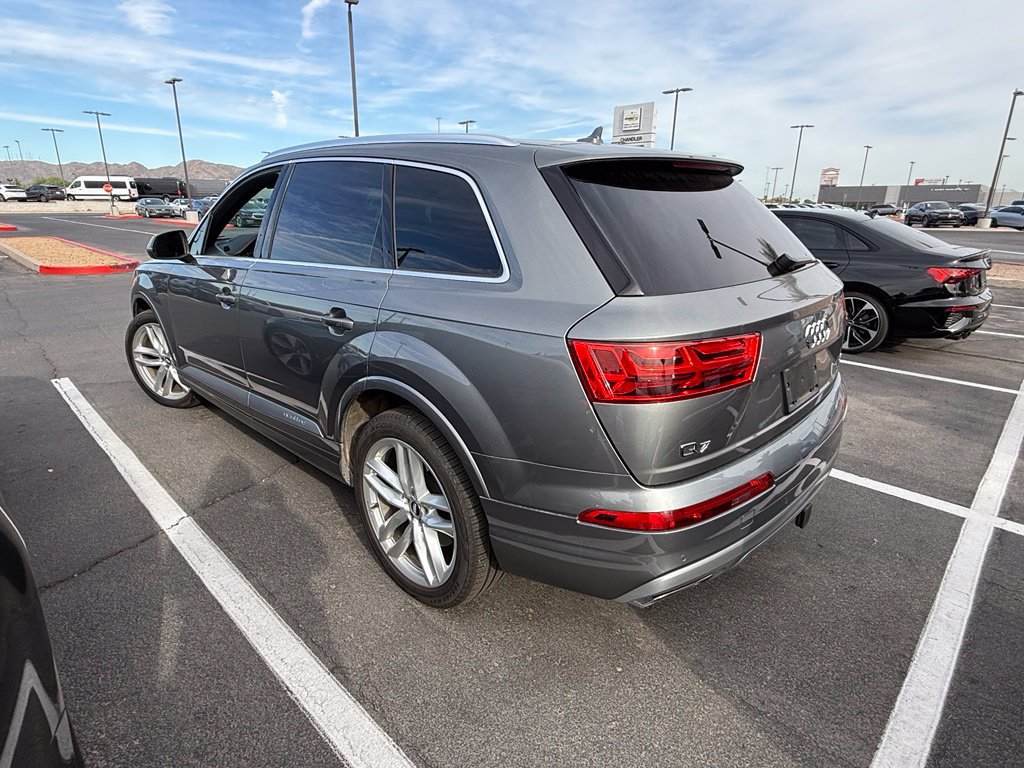 Used 2018 Audi Q7 3.0T Prestige w/ Prestige Package AWD/4WD image 2