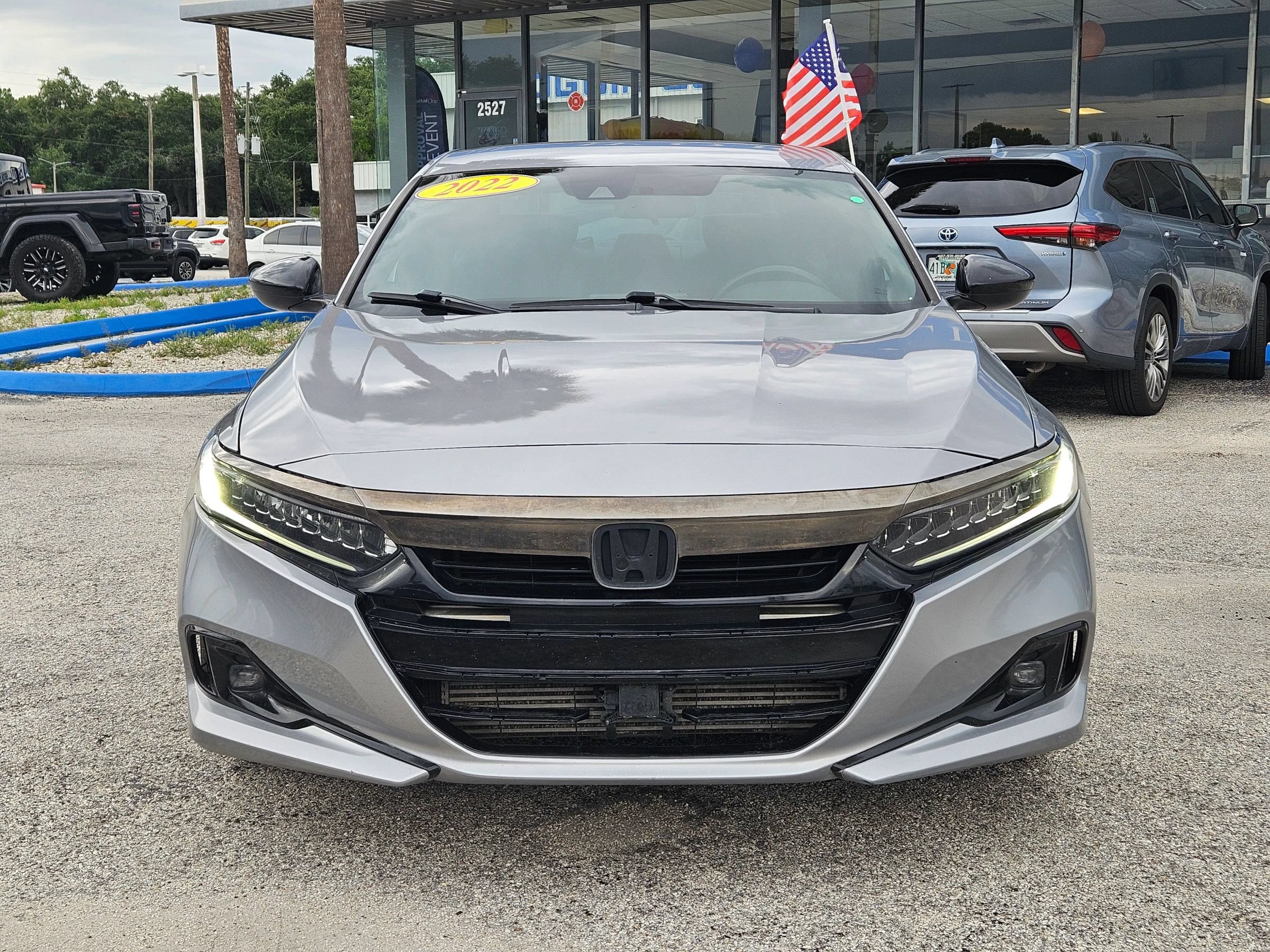 Used 2022 Honda Accord Sport image 3