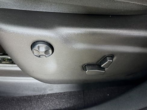 Used 2024 Dodge Durango GT image 22