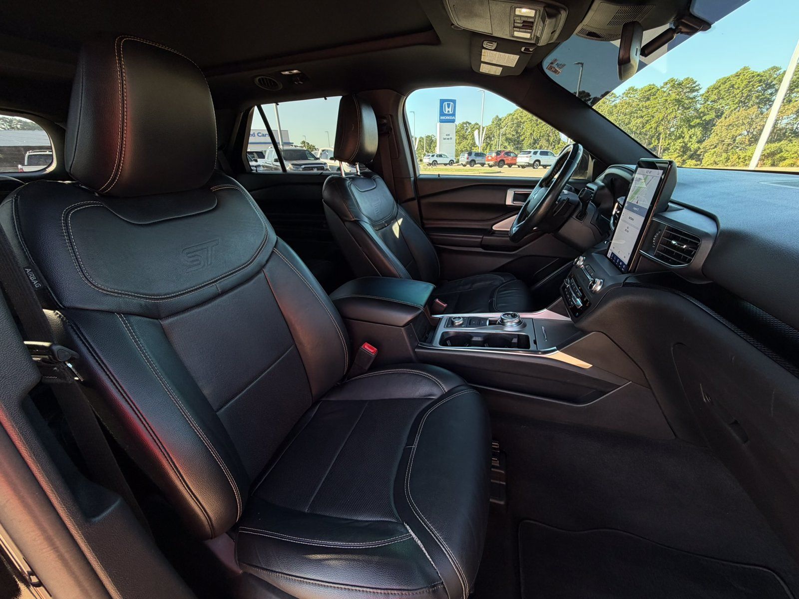 Used 2020 Ford Explorer ST w/ Premium Technology Package AWD/4WD image 12