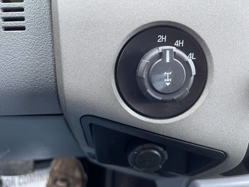 Used 2011 Ford F250 XLT w/ XLT Premium Pkg image 17