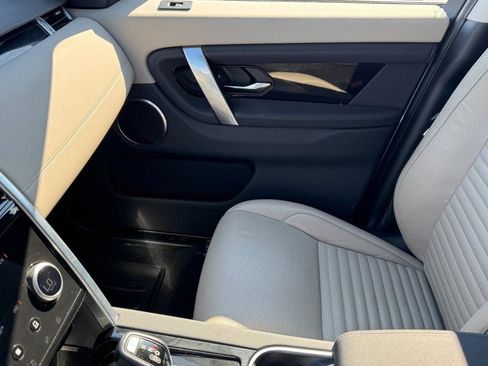 Used 2022 Land Rover Discovery Sport S image 13