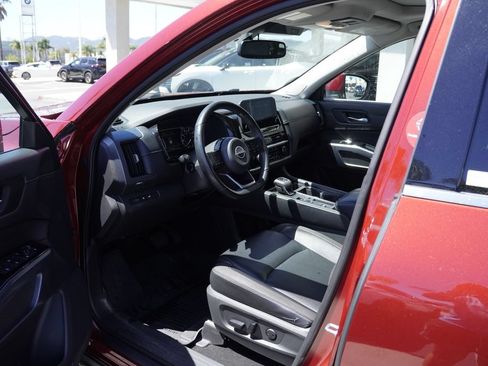 Used 2022 Nissan Pathfinder SL w/ SL Premium Package FWD image 22