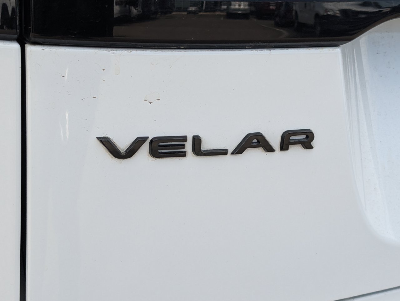 Used 2025 Land Rover Range Rover Velar Dynamic SE AWD/4WD image 8