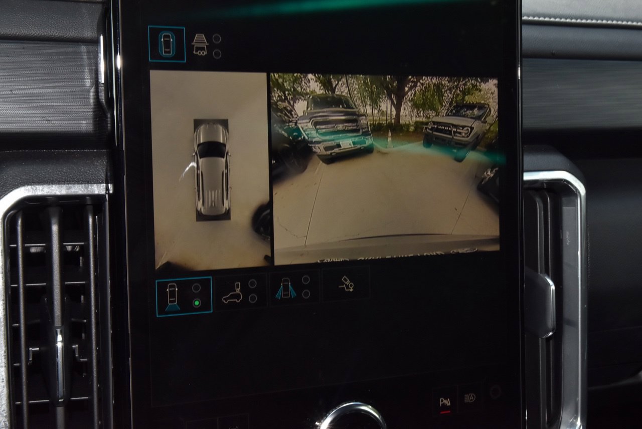Used 2026 GMC Acadia Elevation w/ Elevation Premium Package FWD image 29