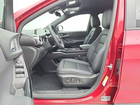 Used 2025 Chevrolet Equinox LT w/ Convenience Package II AWD/4WD image 14