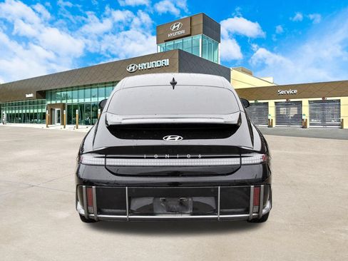 Certified 2024 Hyundai Ioniq 6 SEL RWD image 7