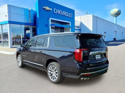 Used 2024 GMC Yukon XL Denali w/ Denali Reserve Package AWD/4WD image 6