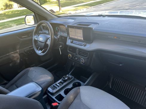 Used 2022 Ford Maverick XL image 21