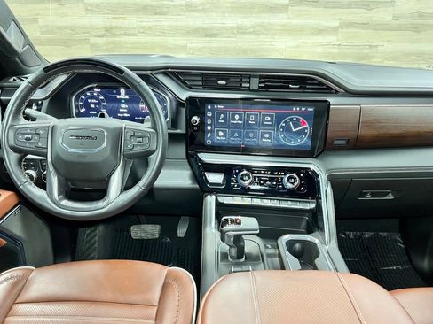 Used 2026 GMC Sierra 1500 Denali Ultimate AWD/4WD image 2