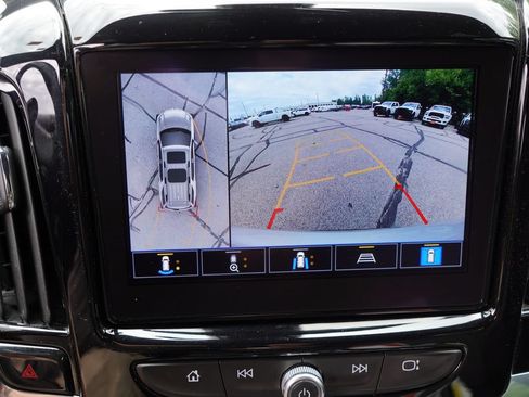 Certified 2022 Chevrolet Traverse LT w/ Midnight/Sport Edition AWD/4WD image 36