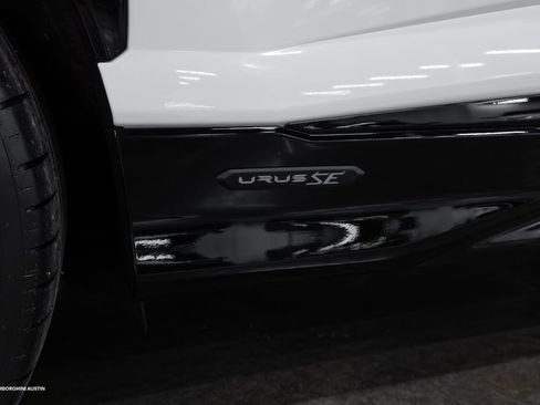 New 2025 Lamborghini Urus SE image 18