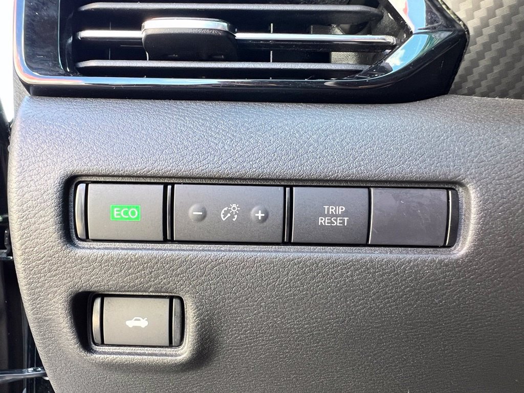 Used 2020 Nissan Sentra SV FWD image 31