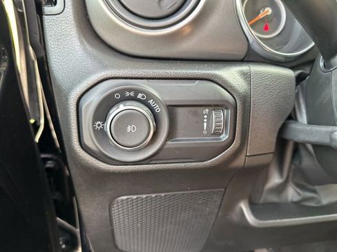 Used 2023 Jeep Wrangler Sport AWD/4WD image 27