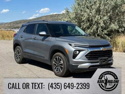 Used 2025 Chevrolet TrailBlazer LT AWD/4WD image 7