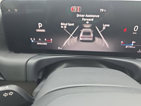 New 2026 Nissan Sentra SR FWD image 7