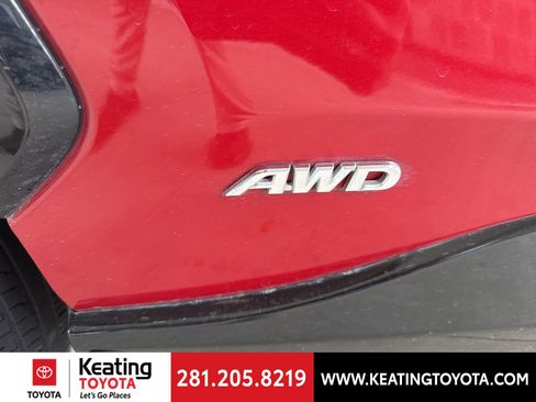 Used 2025 Toyota RAV4 SE w/ Weather & Moonroof Package image 11