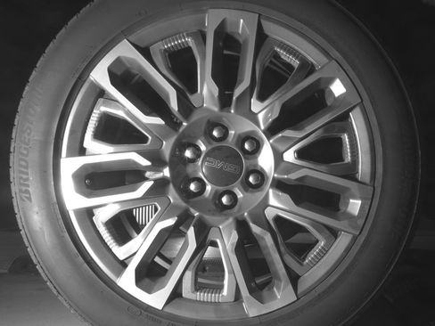 Used 2025 GMC Sierra 1500 Denali Ultimate AWD/4WD image 17