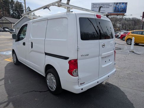 Used 2021 Nissan NV200 SV w/ Sliding Door Glass Package image 5