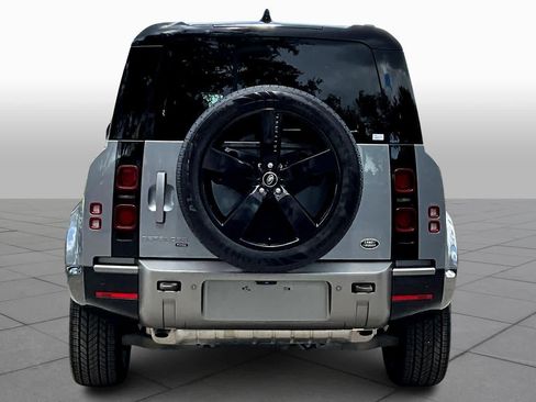 Used 2022 Land Rover Defender 110 X-Dynamic HSE image 4