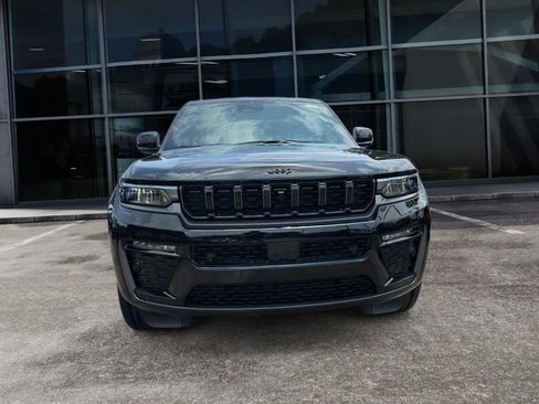 New 2026 Jeep Grand Cherokee Limited AWD/4WD image 2