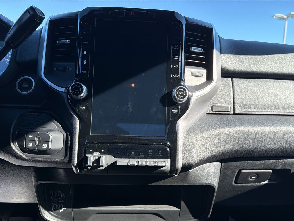 Certified 2025 RAM 2500 Big Horn AWD/4WD image 11