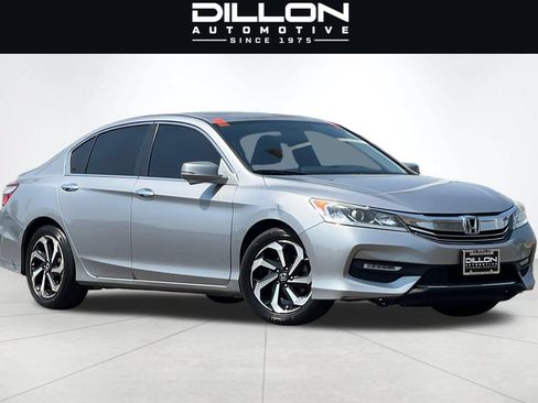 Used 2016 Honda Accord EX image 2