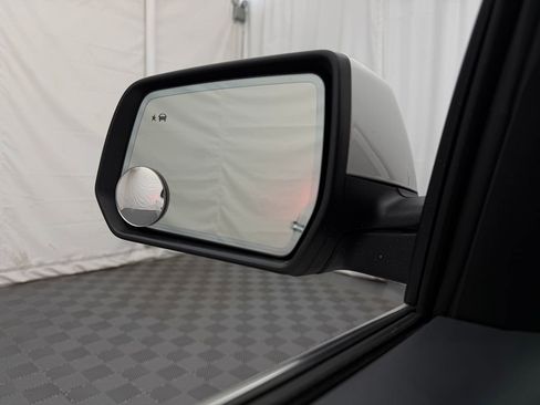 Used 2020 GMC Acadia Denali w/ Trailering Package image 15