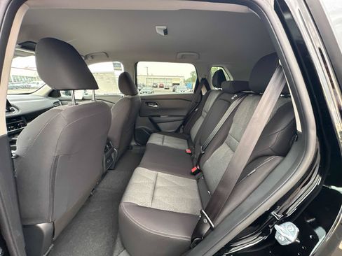 New 2026 Nissan Rogue SV w/ Cold Weather Package AWD/4WD image 27