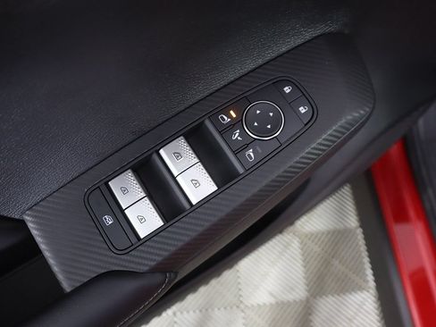 Used 2024 Mitsubishi Outlander SE AWD/4WD image 47