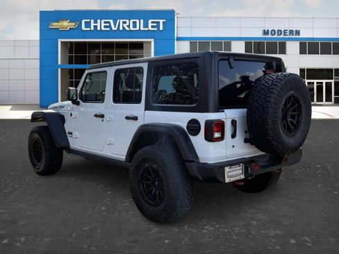 Used 2018 Jeep Wrangler Unlimited Rubicon image 3