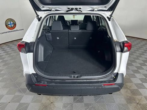 Used 2025 Toyota RAV4 LE AWD/4WD image 19