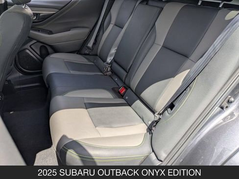 Used 2025 Subaru Outback Onyx Edition AWD/4WD image 17
