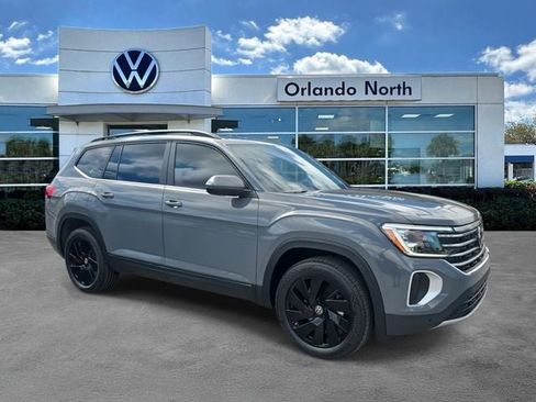 New 2026 Volkswagen Atlas SE image 1