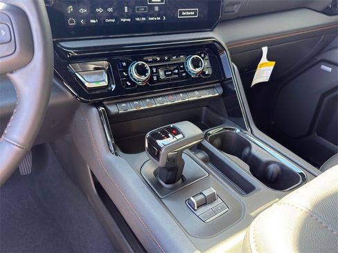 Used 2025 GMC Sierra 1500 AT4 w/ AT4 Premium Package image 18