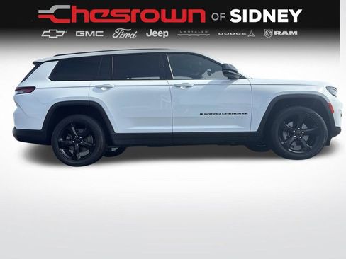 Used 2021 Jeep Grand Cherokee L Altitude image 14