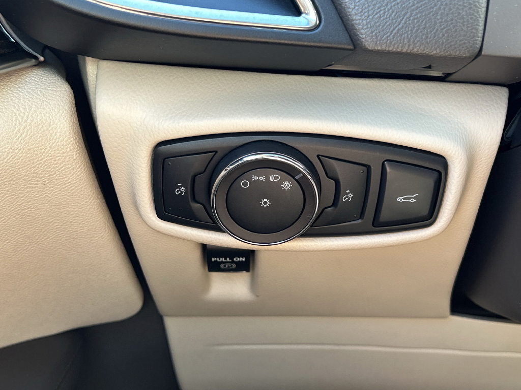 Used 2018 Lincoln MKX Reserve w/ Driver Assistance Package FWD image 30