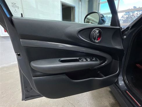 Used 2017 MINI Cooper Clubman S image 10