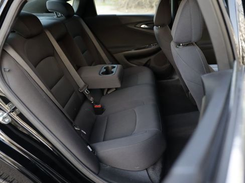 Used 2025 Chevrolet Malibu LT FWD image 25