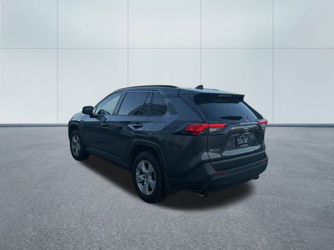 Used 2019 Toyota RAV4 XLE image 6