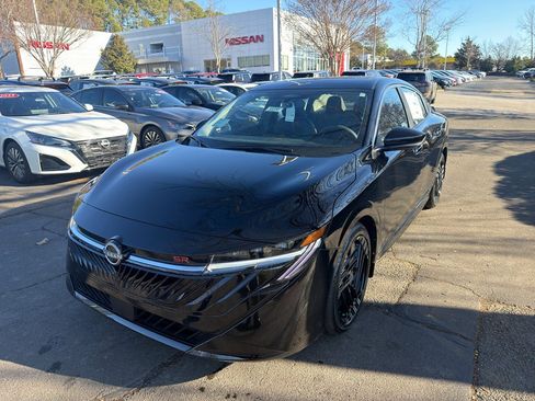 New 2026 Nissan Sentra SR w/ SR Premium Package image 3