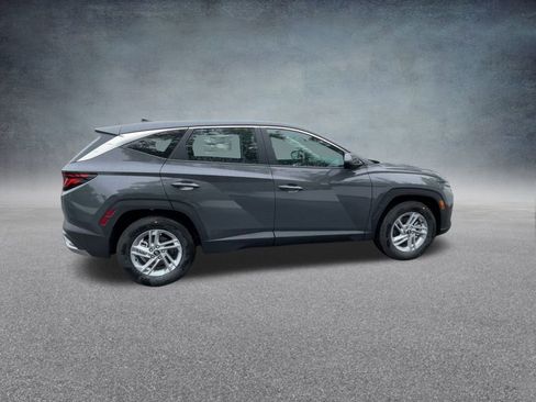 Certified 2025 Hyundai Tucson SE image 25