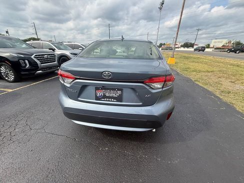 Used 2020 Toyota Corolla LE FWD image 4
