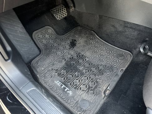 Used 2021 Volkswagen Jetta S image 15