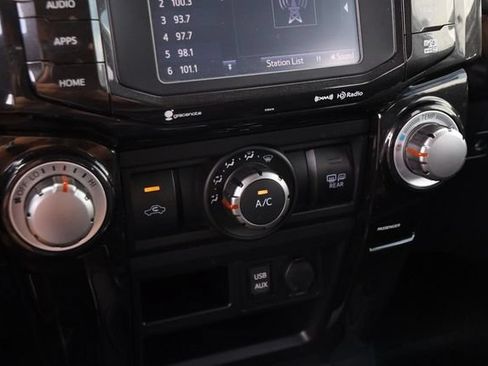 Used 2019 Toyota 4Runner TRD Off-Road Premium AWD/4WD image 18